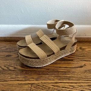 Platform sandals! Great for weddings!